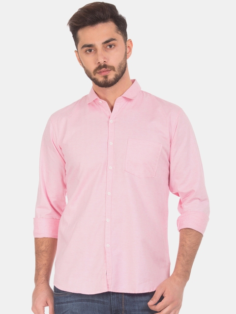 

Ruggers Men Pink Regular Fit Solid Casual Shirt