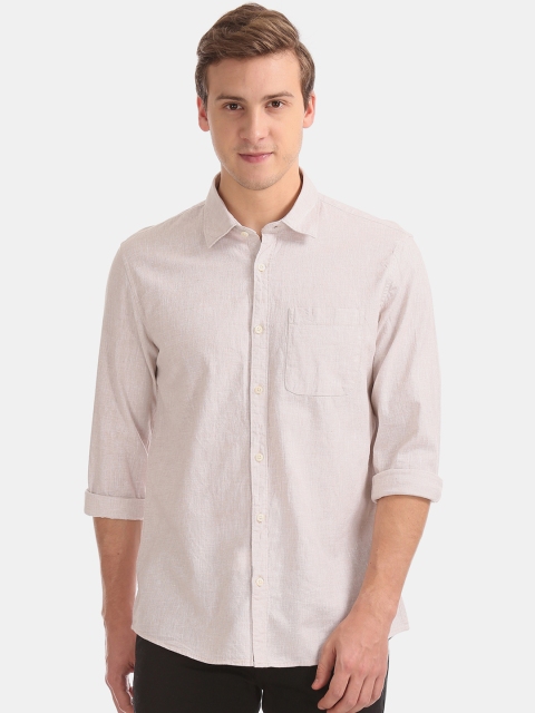 

Ruggers Men Beige Self Design Slub Weave Casual Shirt