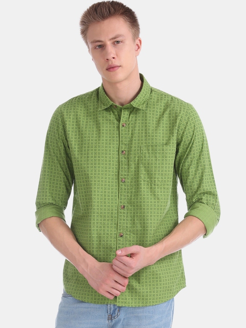 

Ruggers Men Green Regular Fit Printed Casual Shirt