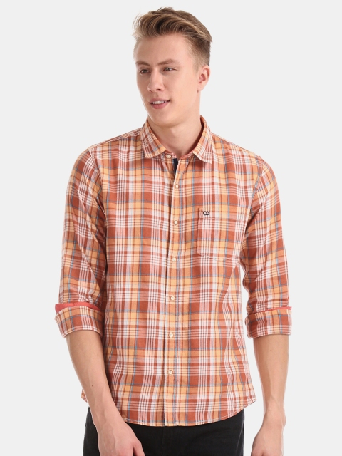 

Ruggers Men Orange & White Regular Fit Checked Casual Shirt