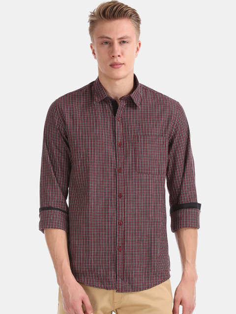 

Ruggers Men Maroon & Black Checked Casual Shirt