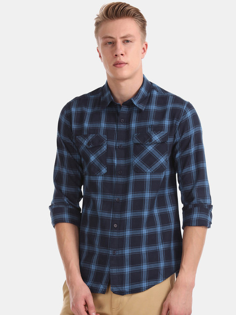 

Ruggers Men Blue & Black Regular Fit Checked Casual Shirt