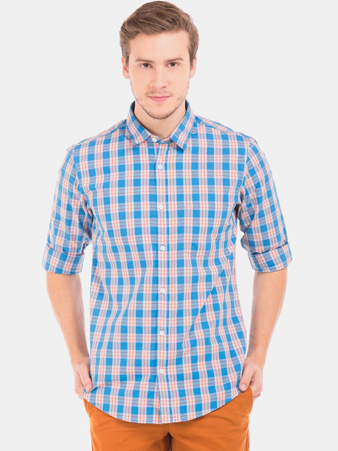 

Ruggers Men Blue & Red Contemporary Fit Checked Casual Shirt