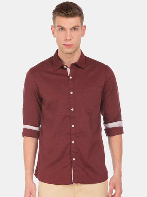 

Ruggers Men Maroon Regular Fit Solid Casual Shirt