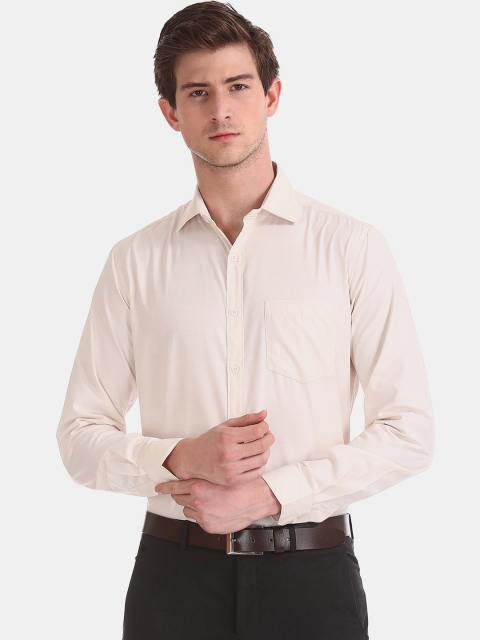 

Excalibur Men Beige Regular Fit Solid Formal Shirt