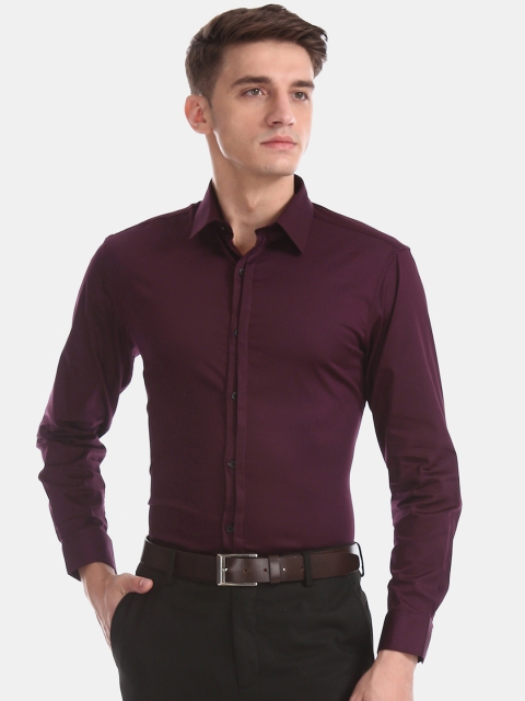 

Excalibur Men Burgundy Skinny Fit Solid Formal Shirt