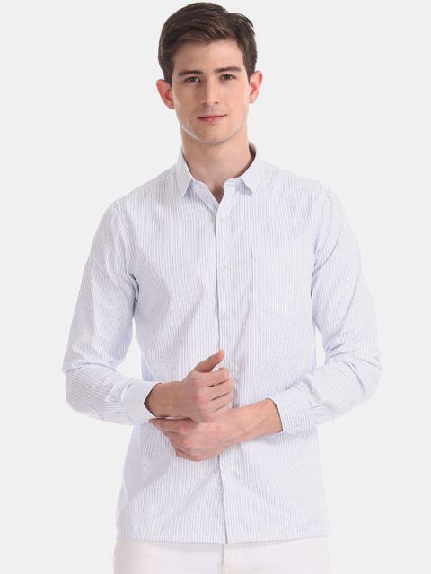 

Excalibur Men White & Grey Regular Fit Striped Casual Shirt