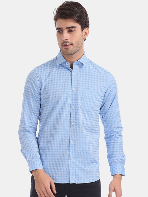 

Excalibur Men Blue Slim Fit Self Design Casual Shirt