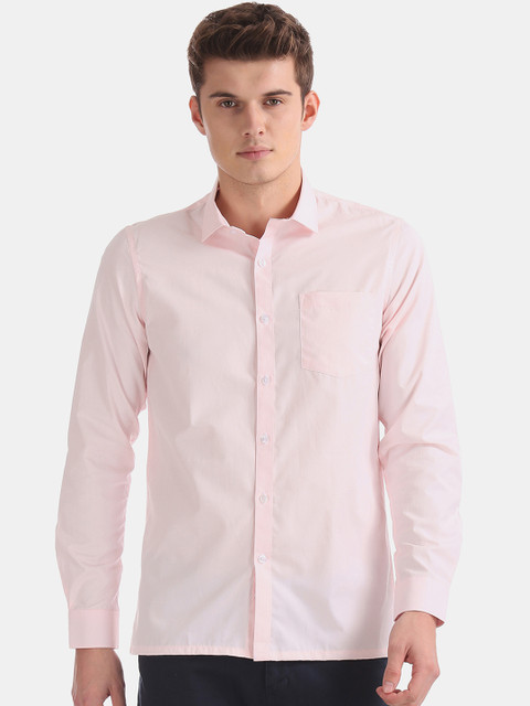

Excalibur Men Pink & Grey Melange Regular Fit Solid Casual Shirt