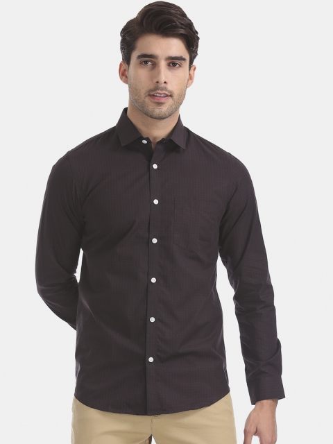 

Excalibur Men Brown & Black Slim Fit Checked Casual Shirt