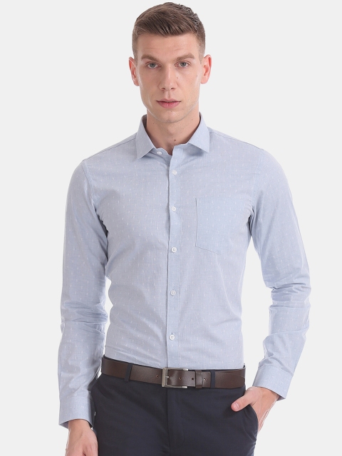 

Excalibur Men Blue Slim Fit Self Design Formal Shirt