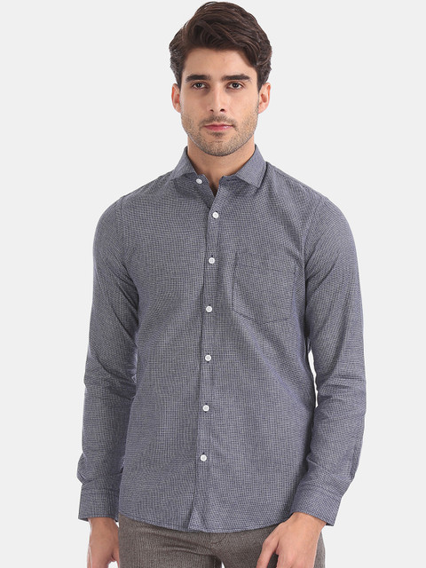 

Excalibur Men Navy Blue Slim Fit Self Design Casual Shirt