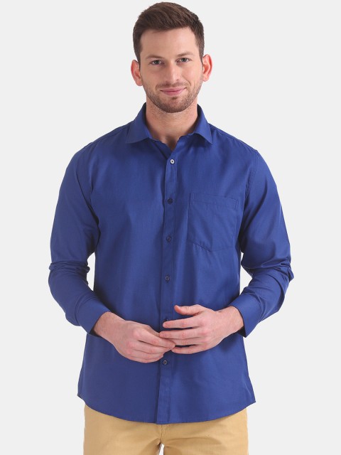 

Excalibur Men Blue Classic Regular Fit Solid Classic Oxford Casual Shirt