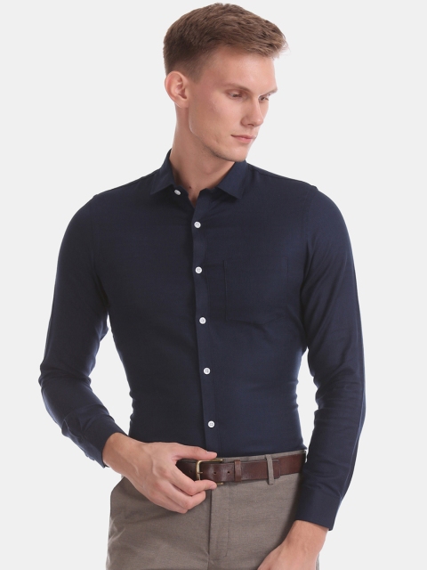 

Excalibur Men Navy Blue Slim Fit Solid Formal Shirt