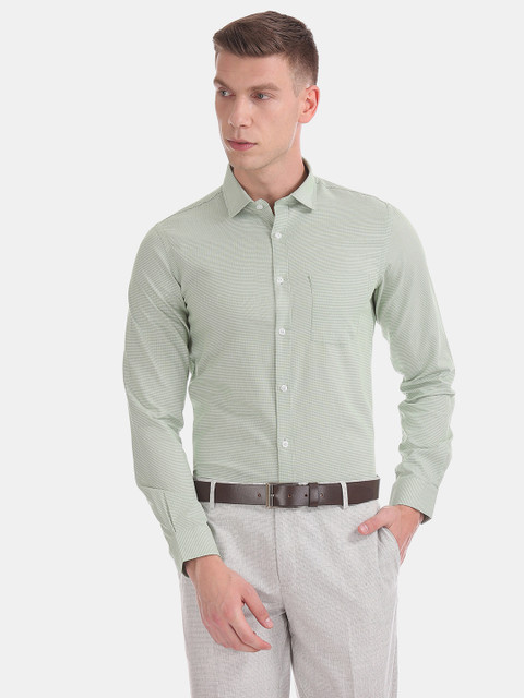 

Excalibur Men Sea Green Slim Fit Micro Check Casual Shirt
