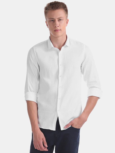 

Excalibur Men White Skinny Fit Solid Casual Shirt