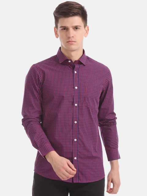 

Excalibur Men Red & Blue Slim Fit Checked Casual Shirt