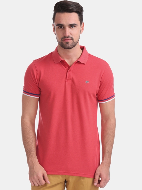 

Ruggers Men Coral Solid Polo Collar T-shirt