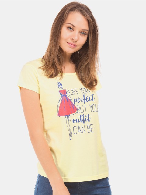 

Sugr Women Yellow Printed Round Neck T-shirt