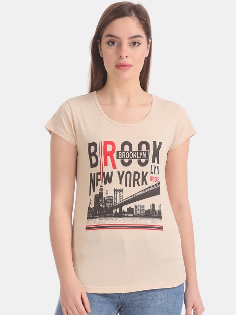 

Sugr Women Beige Printed Round Neck T-shirt