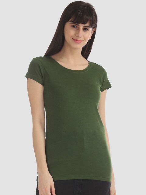 

Sugr Women Green Solid Round Neck T-shirt