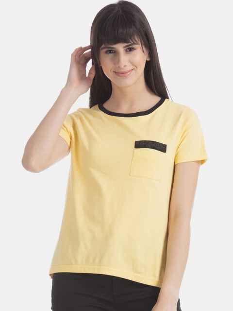 

Sugr Women Yellow Solid Round Neck T-shirt with Pocket Detailing