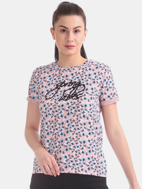 

Sugr Women Pink & Blue Printed Round Neck T-shirt