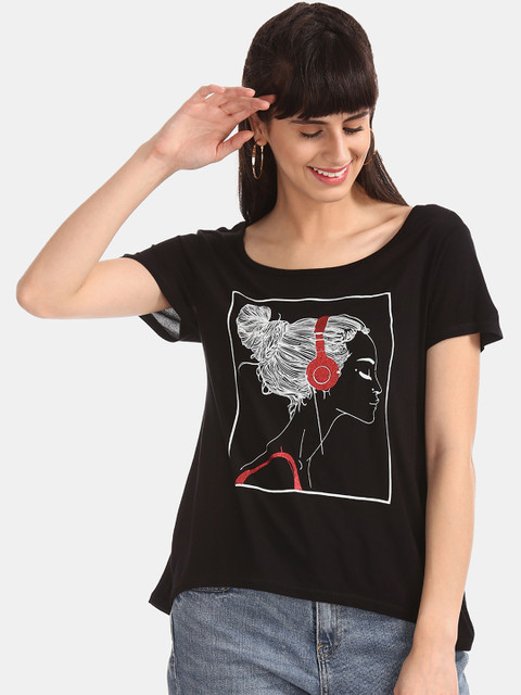 

Sugr Women Black Printed Round Neck T-shirt