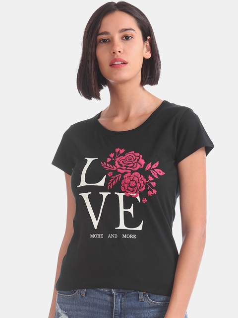 

Sugr Women Black Printed Round Neck T-shirt