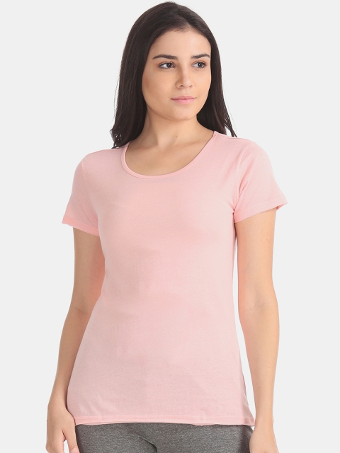

Sugr Women Pink Solid Round Neck T-shirt