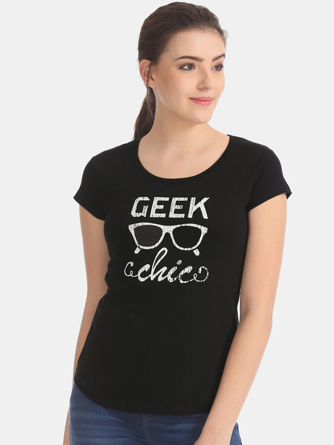 

Sugr Women Black Printed Round Neck T-shirt