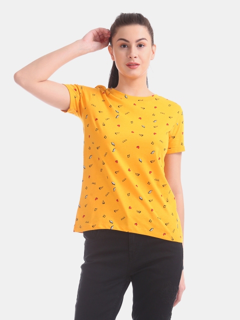 

Sugr Women Yellow Printed Round Neck T-shirt