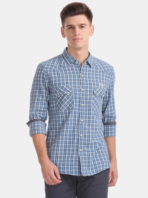 

Cherokee Men Blue & White Regular Fit Checked Casual Shirt