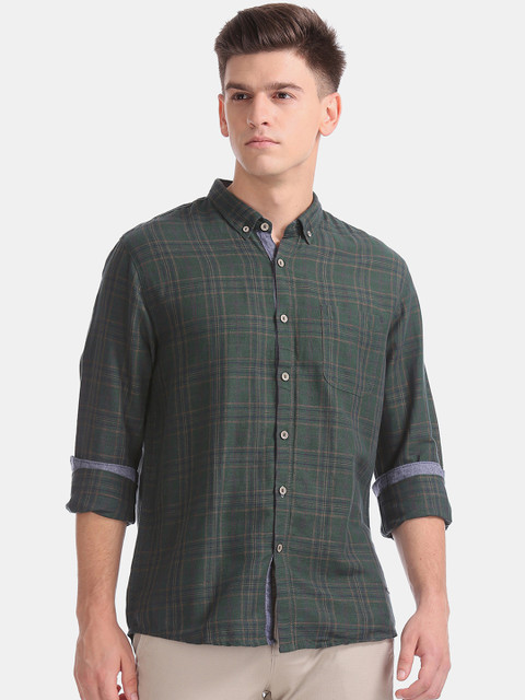 

Cherokee Men Green & Navy Blue Regular Fit Checked Linen Casual Shirt