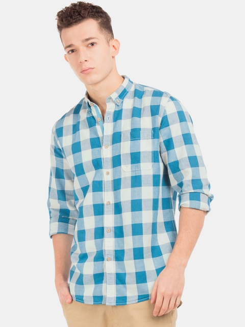 

Cherokee Men Blue & White Regular Fit Checked Casual Shirt