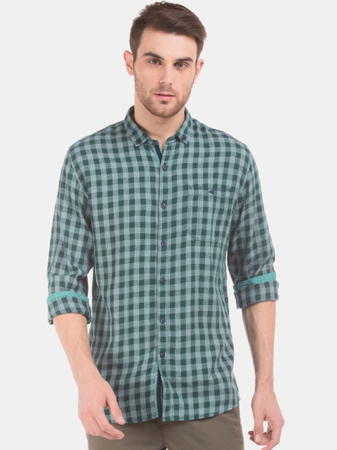 

Cherokee Men Green & White Regular Fit Checked Casual Shirt