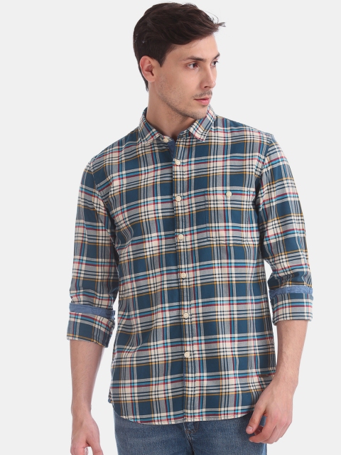 

Cherokee Men Navy Blue & Cream-Coloured Regular Fit Checked Casual Shirt