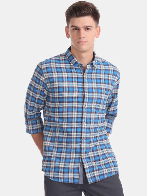 

Cherokee Men Blue & Off-White Regular Fit Checked Casual Shirt