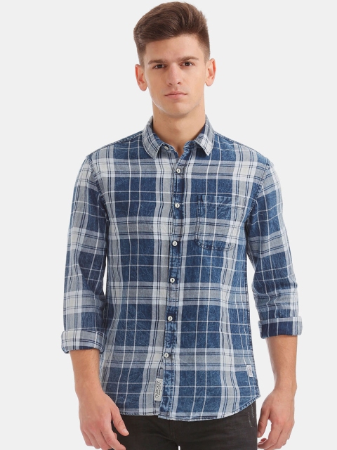 

Cherokee Men Blue & Grey Regular Fit Checked Casual Shirt