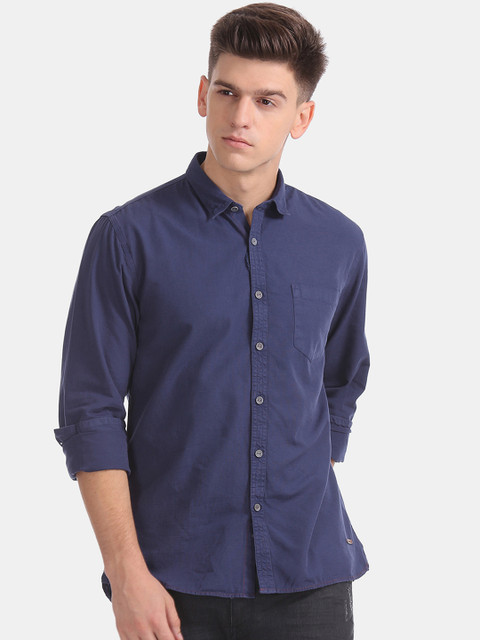 

Cherokee Men Navy Blue Regular Fit Solid Casual Shirt