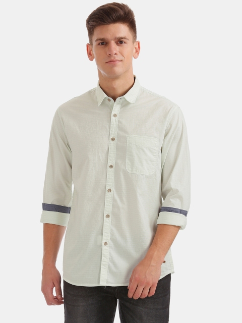 

Cherokee Men Green Regular Contemporary Fit Self-Striped Casual Shirt