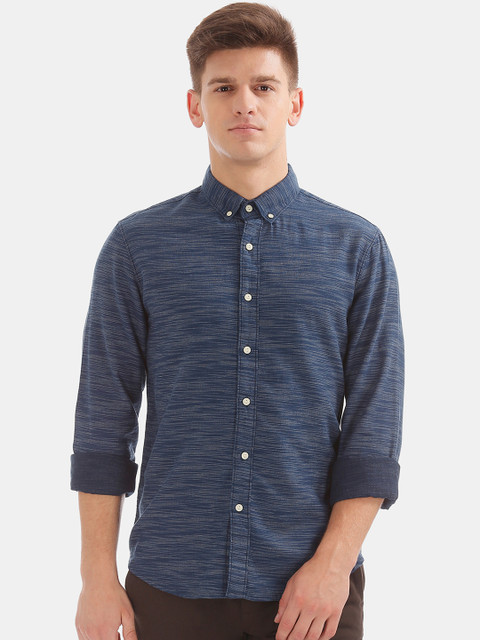 

Cherokee Men Navy Blue Regular Fit Solid Casual Shirt