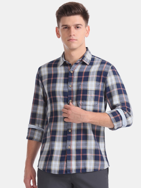 

Cherokee Men Blue & Off-White Regular Fit Checked Casual Shirt