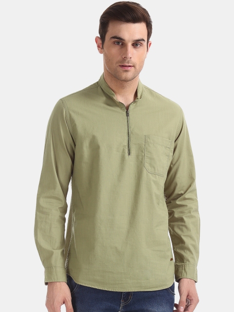 

Cherokee Men Green Regular Fit Solid Casual Shirt