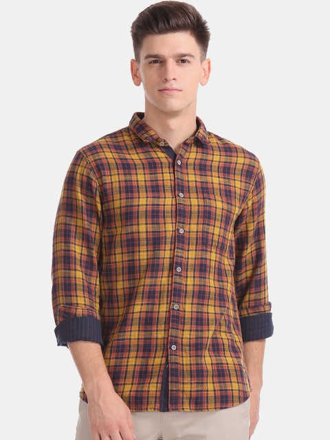 

Cherokee Men Mustard Yellow & Navy Blue Regular Fit Checked Casual Shirt