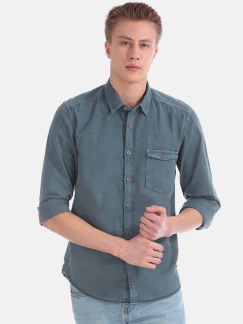 

Cherokee Men Teal Regular Fit Solid Casual Shirt