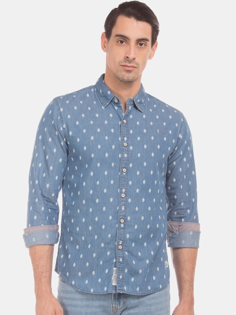 

Cherokee Men Blue & White Regular Fit Printed Casual Chambray Shirt