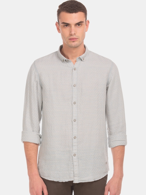 

Cherokee Men Blue & Beige Regular Fit Checked Casual Shirt