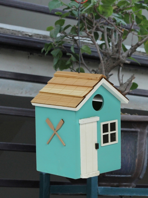 

TAYHAA Sea Green & Brown Wooden Bird House