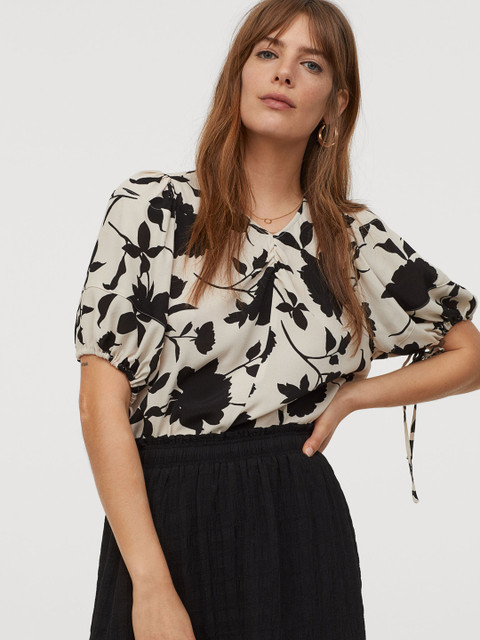 

H&M Women Beige & Black Floral Print Puff-Sleeved Blouse